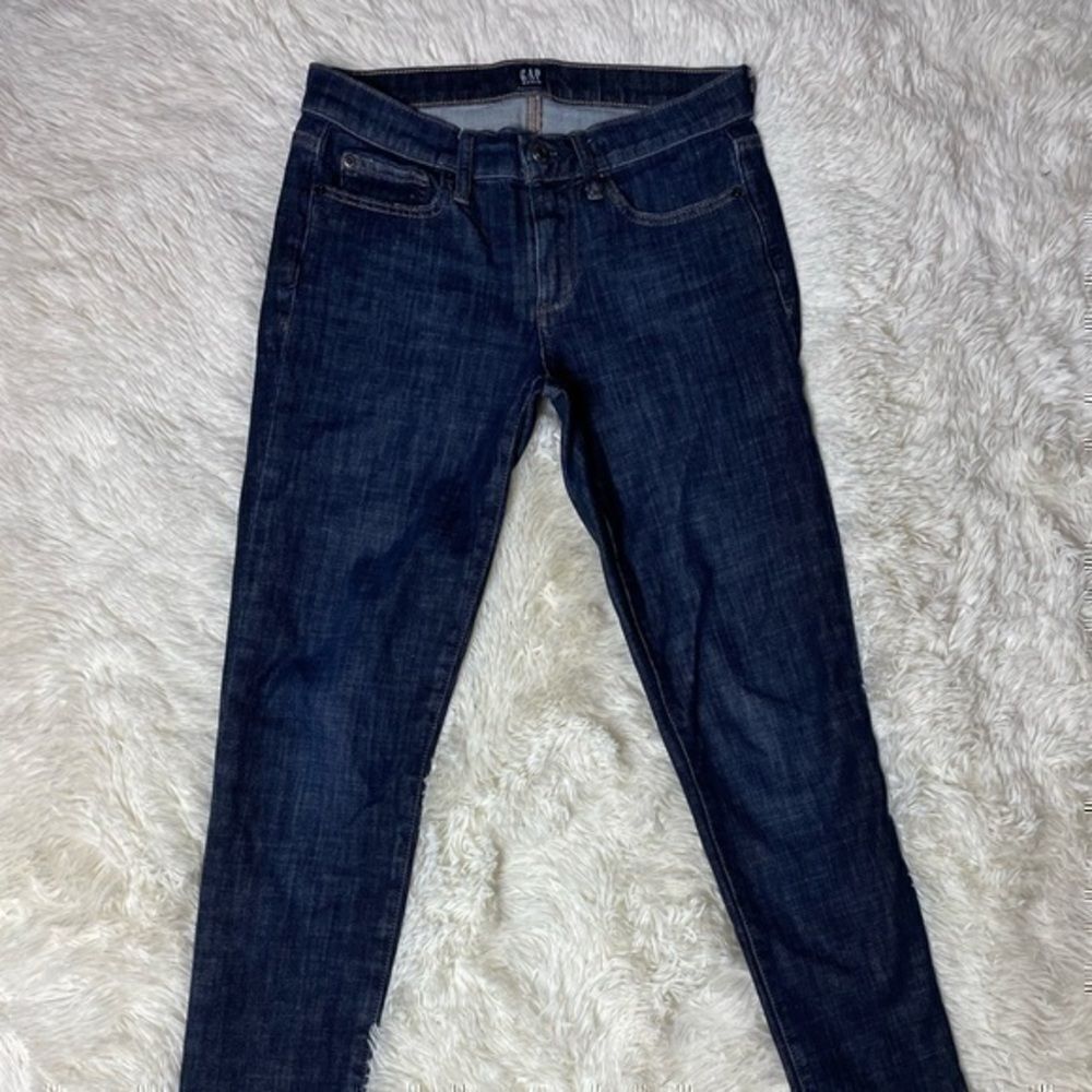 EUC Women’s Dark Blue GAP True Skinny Jeans size 26 Regular